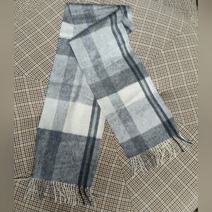 Highland House Gray and Cream Plaid Cashmere Lambswool Scarf | Unisex